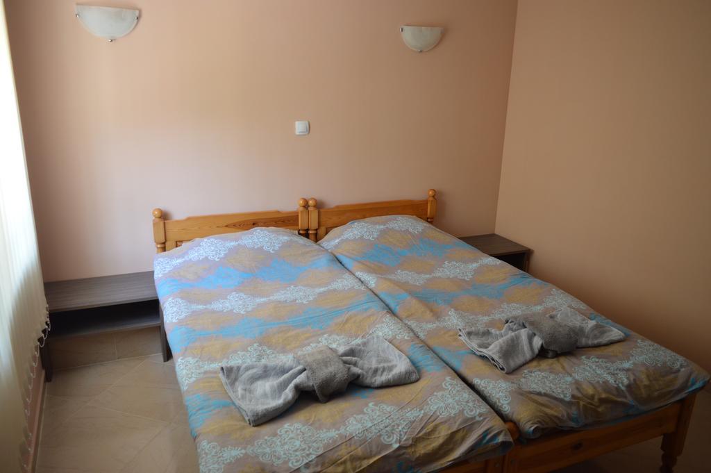 Guest House Vasilena Sapareva Banya Exterior photo